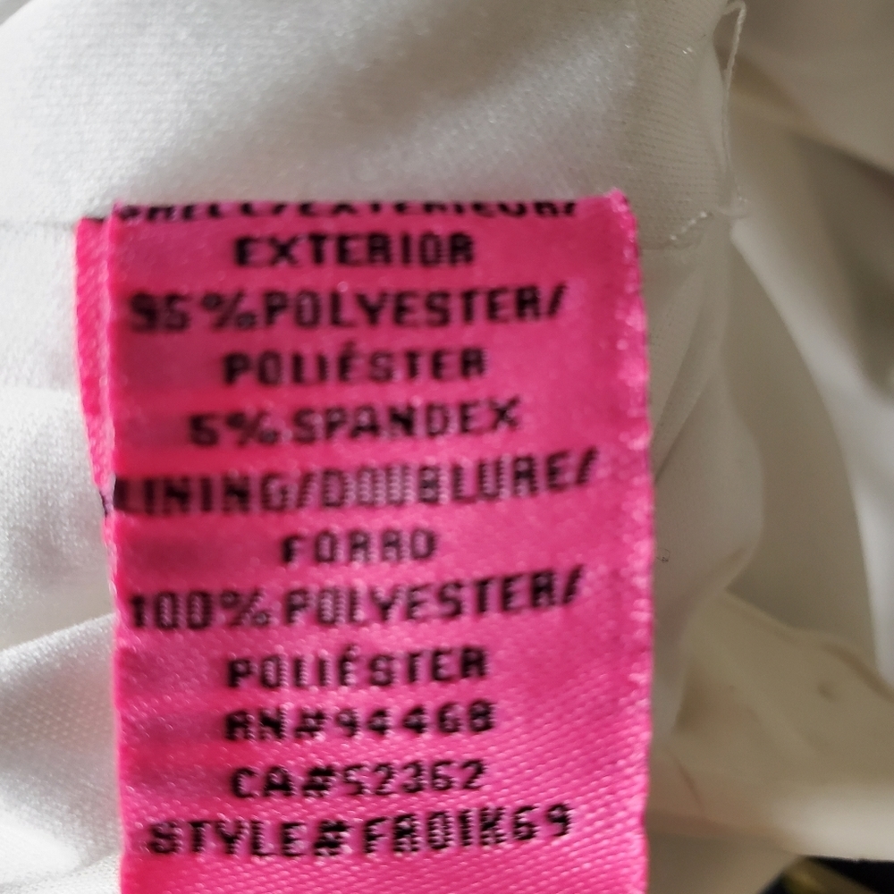 Betsey Johnson white body on silhouette dress - Picture 4 of 6